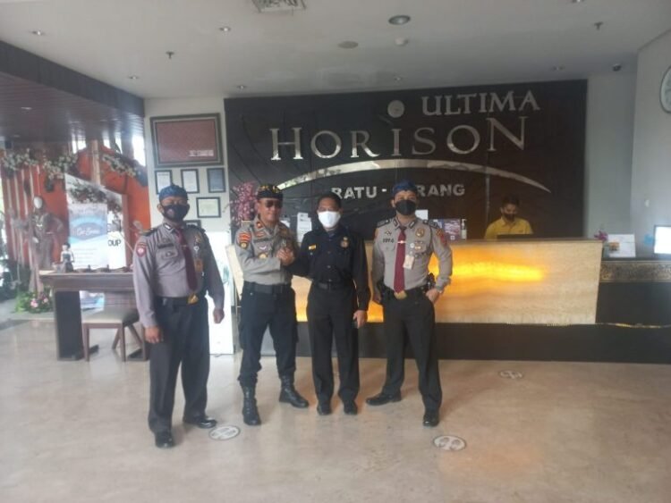 Cegah Gangguan Kamtibmas di Tempat Perbelanjaan, Ditpamobvit Polda Banten Lakukan Patroli Ke Tempat Perbelanjaan