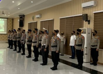 Dansat Brimob Polda Banten Ikut Upacara Kenaikan Pangkat Personel Polda Banten