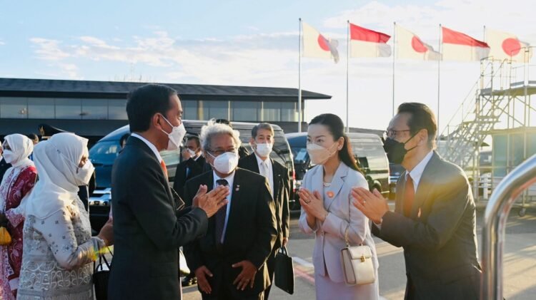 Dari Tokyo, Presiden Jokowi dan Ibu Iriana bertolak Ke Seoul