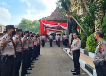 Dirpamobvit Polda Banten Dampingi Wakapolda Banten Dalam Meninjau Gladi Bersih Upacara
