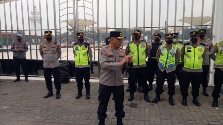 Kapolresta Pimpin Apel ziarah kubro keluarga besar Front Persaudaraan Islam (FPI) di Panembahan Maulana Yusuf Kasunyatan Banten
