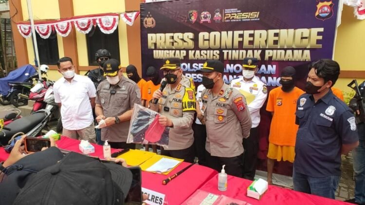 Kapolresta Tangerang Menggelar Press Conference Ungkap Kasus Tindak Pidana Polsek Panongan
