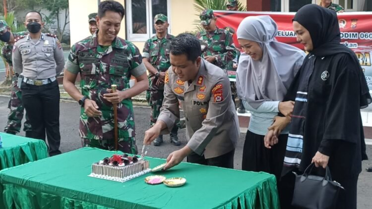 Kejutan Hari Bhayangkara ke-76, Dandim 0603 Lebak Kunjungi Rumdin Kapolres Lebak