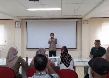 Kelompok Binaan CSR Indah Kiat Tangerang Diajari Pembuatan Nutrisi Hidroponik