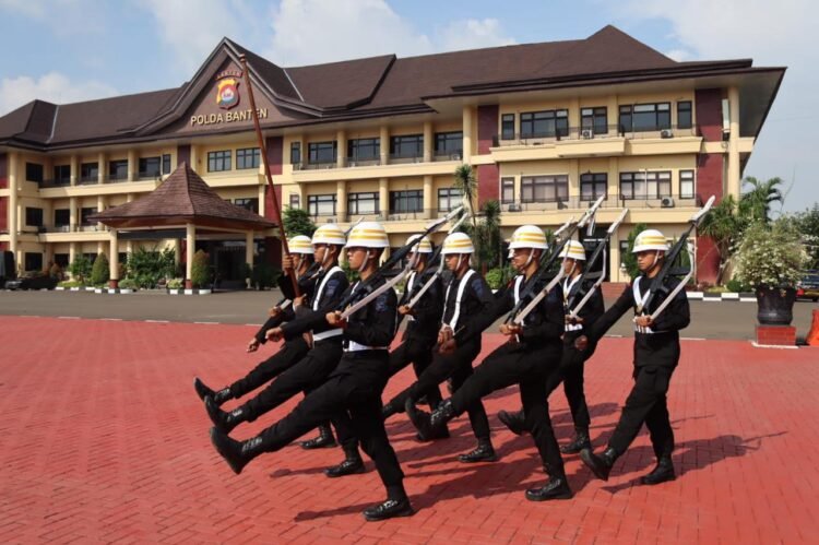 Komandan Satuan Brimob Polda Banten Hadiri Gladi Upacara Dalam Rangka Hari Bhayangkara Ke-76