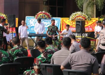 Meriahkan HUT Bhayangkara ke 76, Kodim 0601 Pandeglang Nyanyi Bareng Polres Pandeglang