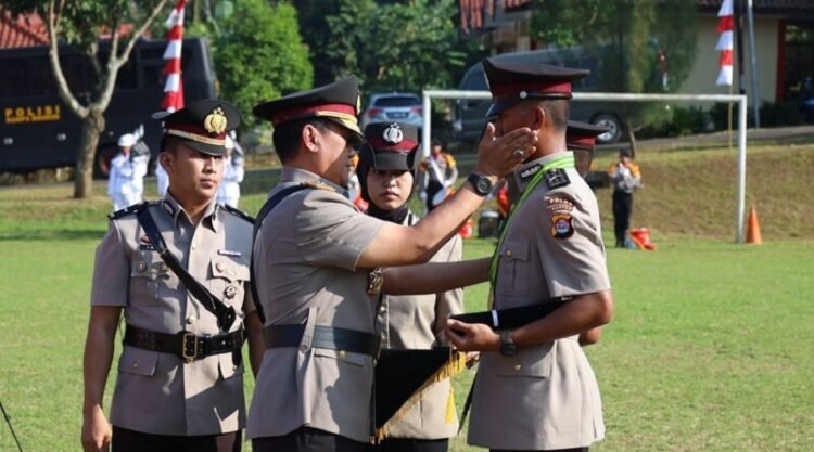 Penuh Prestasi, Inilah Dua Bintara Terbaik SPN Polda Banten