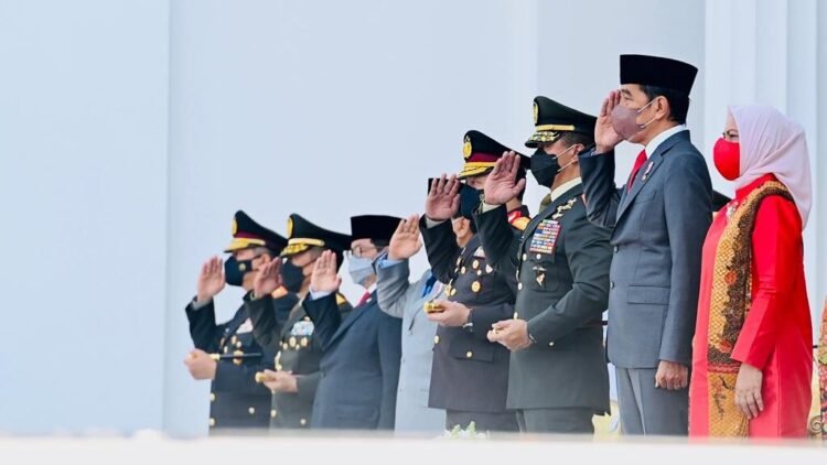 Pimpin Prasetya Perwira Tahun 2022, Presiden Jokowi Lantik 754 Perwira Remaja TNI dan Polri