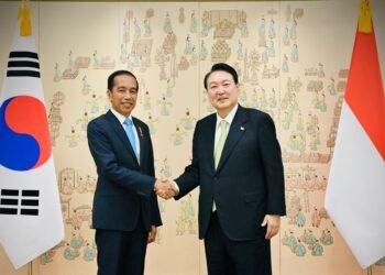 Presiden Jokowi Disambut Presiden Yoon Suk-yeol di Kantor Kepresidenan Yongsan