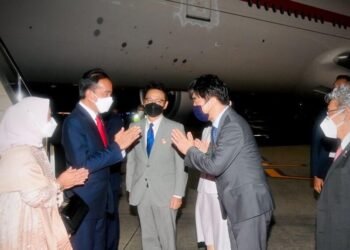 Presiden Jokowi dan Ibu Iriana Tiba di Tokyo