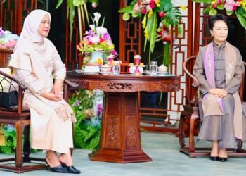 Saat Ibu Iriana Dijamu Minum Teh oleh Madam Peng Liyuan