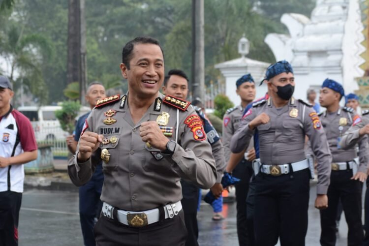 Semarak Hari Bhayangkara Ke-76, Ditlantas Polda Banten Laksanakan Binluh Pada Pelaksanaan Car Free Day