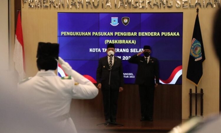 Kukuhkan 50 Anggota Paskibraka Tangsel, Wali Kota Benyamin Davnie: Ini Sejarah Bagi Kalian