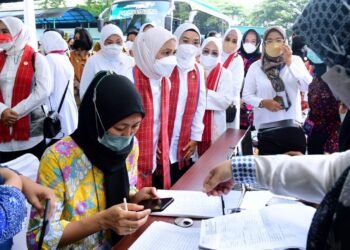 Ibu Iriana dan Ibu Wury Tinjau Pelaksanaan Tes IVA di Tangerang
