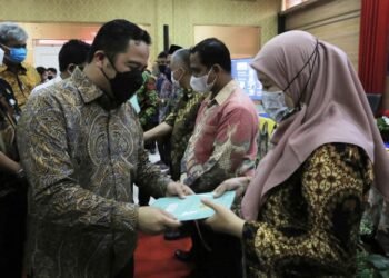 Ribuan Sertipikat Tanah Dibagikan ke Warga