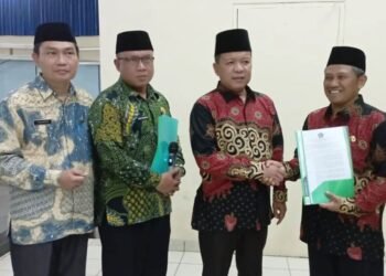 Kepala Kantor Kemenag Tangsel Lantik Pengurus FKKG Periode 2022-2024