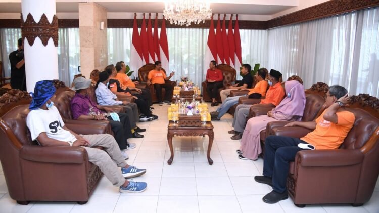 Bertemu Perwakilan Buruh Tani, Kasetpres akan Tindak Lanjuti Aspirasi dengan Instansi Terkait