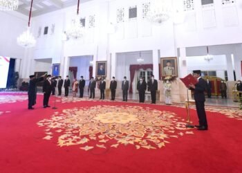 Presiden Jokowi Lantik Abdullah Azwar Anas sebagai MenPAN-RB