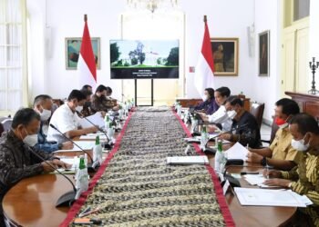 Presiden Jokowi Pimpin Rapat Terkait Evaluasi Proyek Strategis Nasional