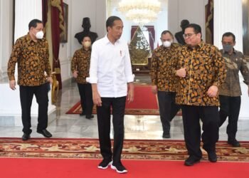 Presiden Jokowi Terima Anggota Bawaslu Periode 2022-2027