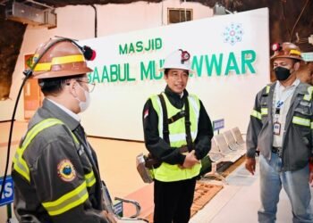 Saat Presiden Kunjungi Rumah Ibadah Bawah Tanah di Papua