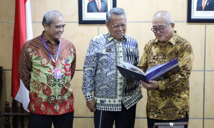 Jajaki Kerja Sama, Wali Kota Tangsel Benyamin Davnie Terima Kunjungan Wali Kota Miri Malaysia Adam Yii