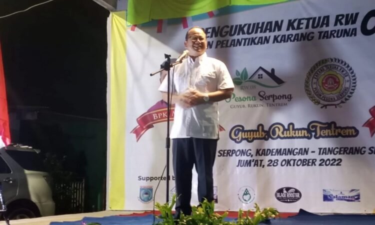 Ketua DPRD Hadiri Pelantikan RW dan Karang Taruna 08 Kademangan