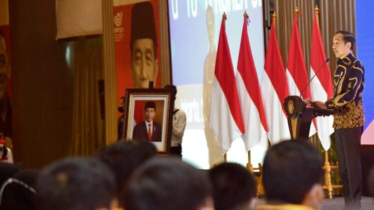 Presiden Jokowi Lepas Pekerja Migran dengan Skema G to G ke Korea Selatan