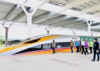 Proyek KCJB Capai 88,8 Persen, Presiden Berharap Tumbuhnya Ekonomi Baru