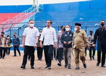 Tinjau Stadion Kanjuruhan, Presiden: Perbaiki Tata Kelola Persepakbolaan Indonesia