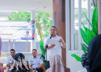 Benyamin Davnie: RT dan RW Harus Jadi Jembatan Bagi Masyarakat dan Pemerintah