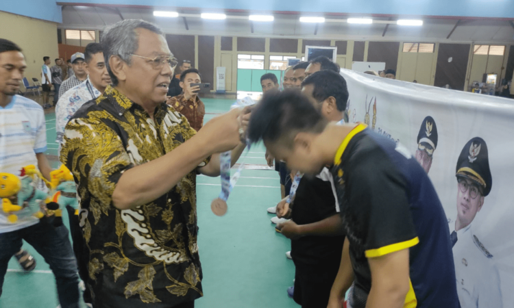 Saksikan Laga Final Bulutangkis Popsel 2022, Benyamin Davnie Puji Kualitas Pemain