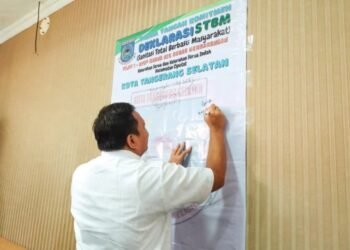 Deklarasi STBM, Benyamin Davnie Ajak Masyarakat Hidup Sehat