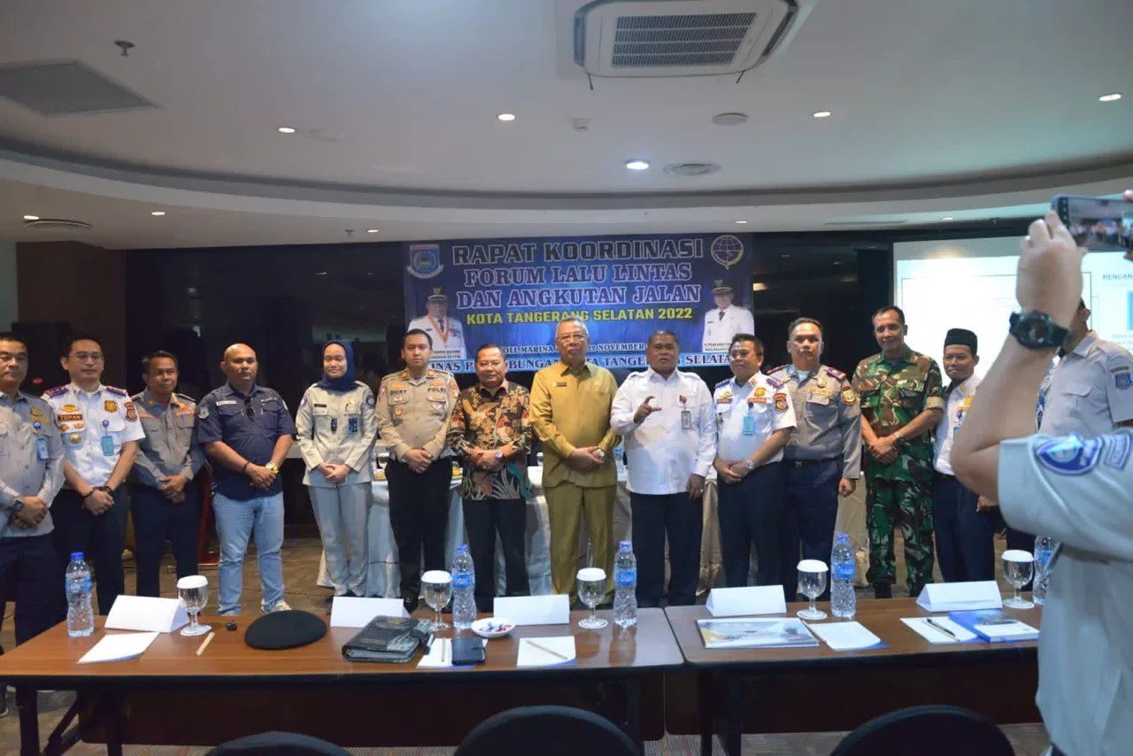 Buka Rakor Forum LLAJ Tangsel, Wali Kota Benyamin Davnie Kaji Penyelenggaraan Lalu Lintas