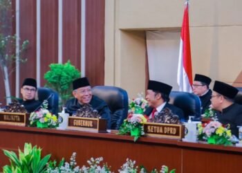 Rapat Paripurna DPRD Dalam Rangka Hari Jadi ke-14 Tangsel, Benyamin Davnie Sampaikan Capaian Pemkot