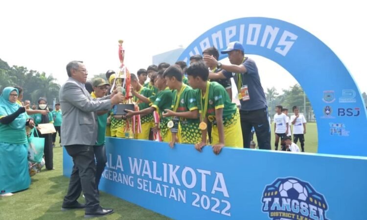 Benyamin Tutup Turnamen Piala Wali Kota Tangerang Selatan 2022
