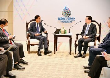 Bertemu Chief Executive Hong Kong, Presiden Bahas Isu Perdagangan dan Investasi, serta Perlindungan WNI