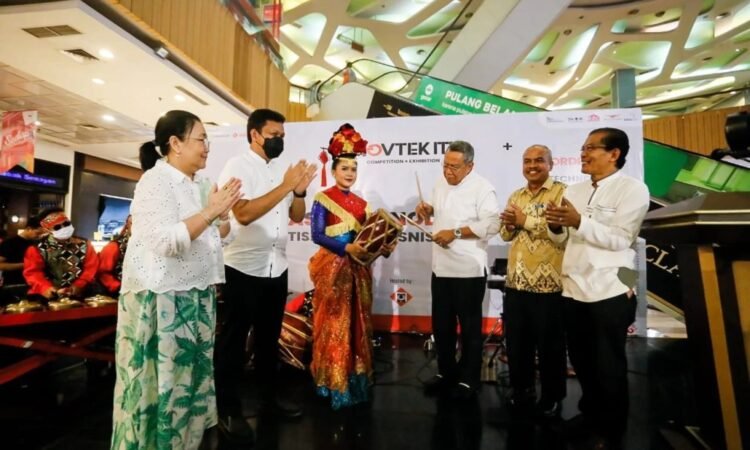 Buka Edufair dan Inovtek ITI 2022, Benyamin Davnie: Tangsel Tumbuh Menjadi Kota Maju Berkat Kualitas SDM yang Unggul