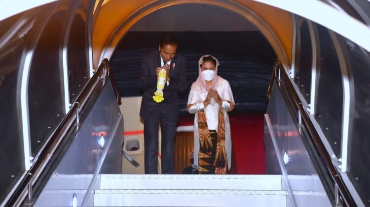 Presiden Kembali ke Tanah Air Usai Hadiri KTT APEC Thailand