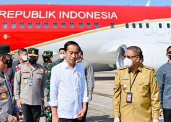 Presiden Lakukan Kunjungan Kerja ke Pontianak dan Surabaya