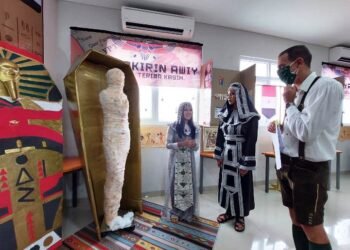 Renfest# Hari Keempat, Siswa SMP Labschool Cirendeu Diperkenalkan Budaya Berbagai Negara