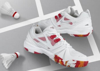 6 Sepatu Eagle Untuk Bermain Badminton