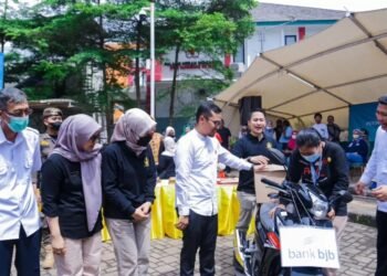 HKN ke-58, Pilar Saga Ichsan Berikan Berikan Apresiasi dan Penghargaan Kepada Kader Kesehatan di Tangsel