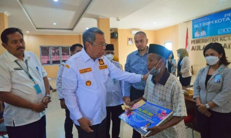 Bagikan BLT BBM, Benyamin Davnie: Gunakan untuk Kebutuhan Pokok