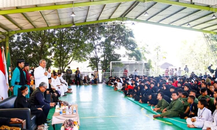 Buka Kejuaraan TAPCHA ke-4, Benyamin Davnie: Lahirkan Bibit Unggul Atlet Pencak Silat