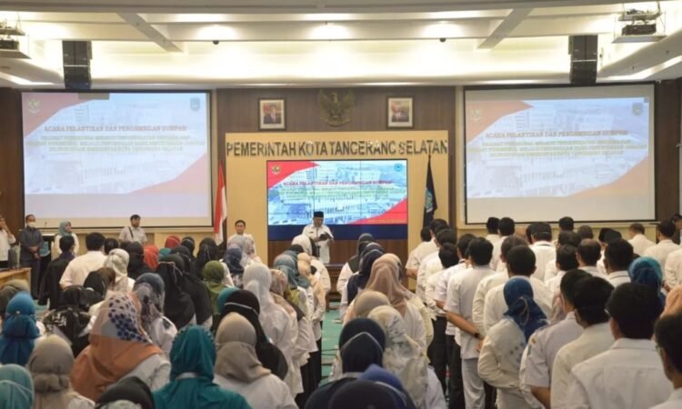 Lantik Ratusan Pejabat Fungsional, Benyamin Davnie: Tunjukkan Birokrat yang Dinamis dan Profesional