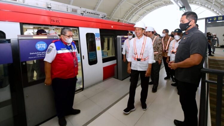 Jajal LRT Jabodebek, Presiden: Sangat Cepat dan Tanpa Masinis
