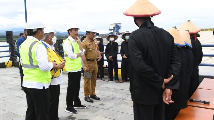 Momen Petani Curhat kepada Presiden Jokowi