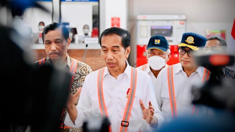 Presiden Jokowi: Pencabutan PSBB dan PPKM Tunggu Kajian