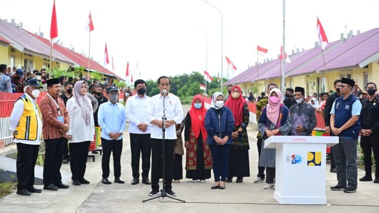 Presiden Jokowi Resmikan Huntap Pascabencana Seroja di Provinsi NTB
